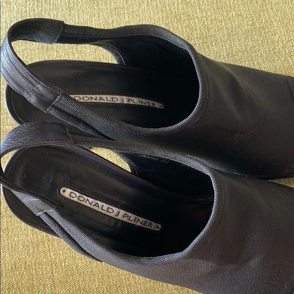 Shoes - Picture 4 of 4